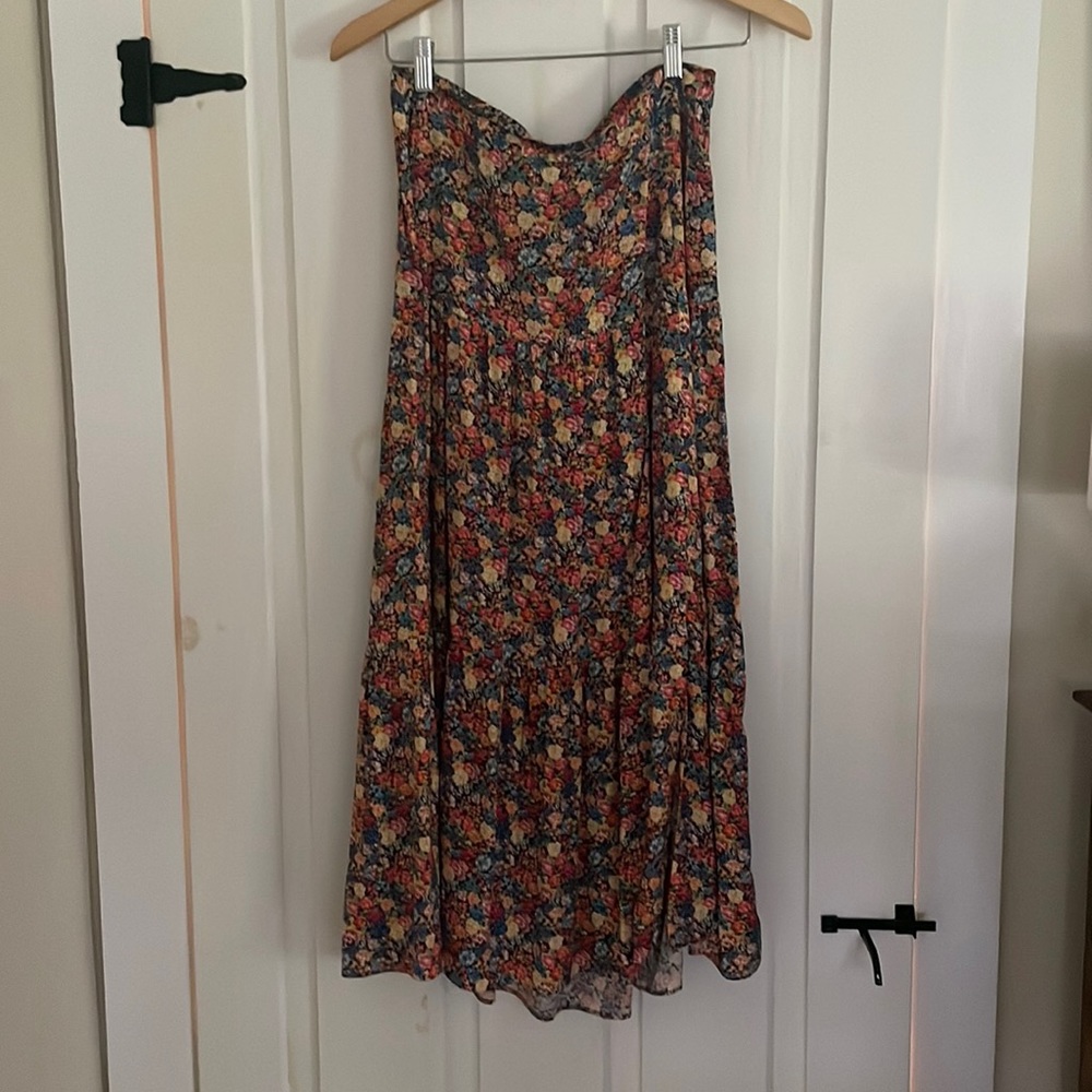 Sezane Tammie Skirt Side Slit Midi in Fleurs Soleil Floral Size 38 US 6